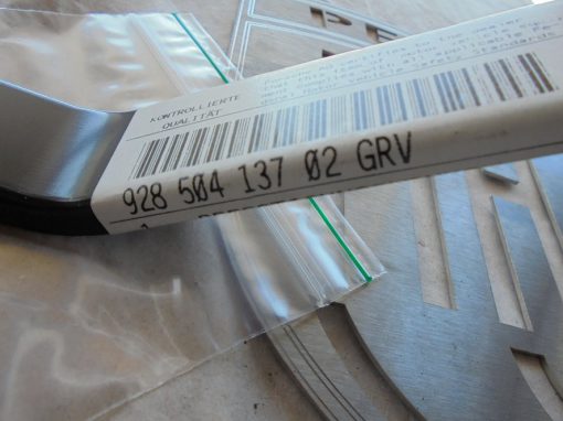 Porsche 928 S4 GTS onderbeplating-beugel, NIEUW - Afbeelding 2