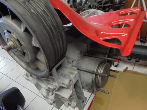 Porsche 911 Carrera motor met compressor