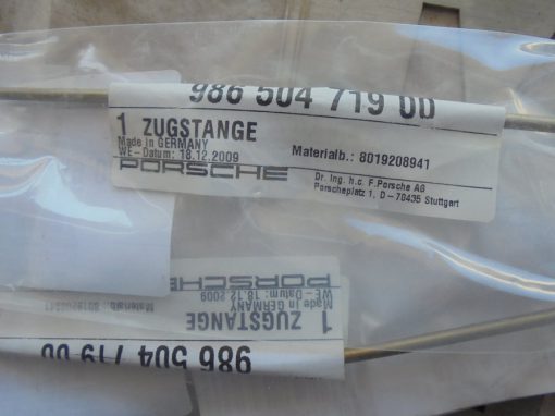 Porsche 986 achterklep-slot stang, NIEUW - Afbeelding 2