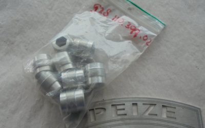 Porsche 928 injector-bevestiging , NIEUW