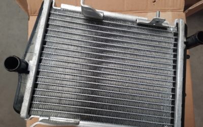 Audi S4 koelwater radiateur