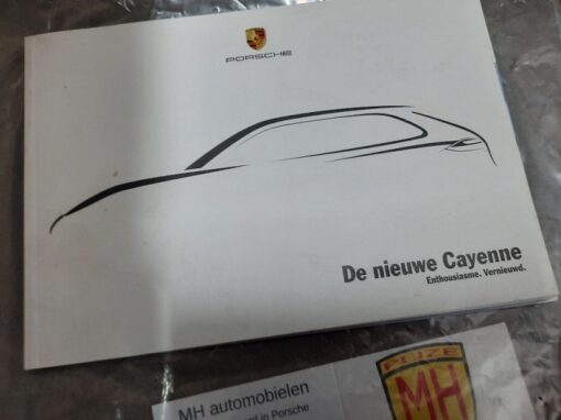 Porsche Cayenne enthousiasmeboekje
